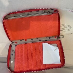 Thirty-One All About the Benjamin Wallet